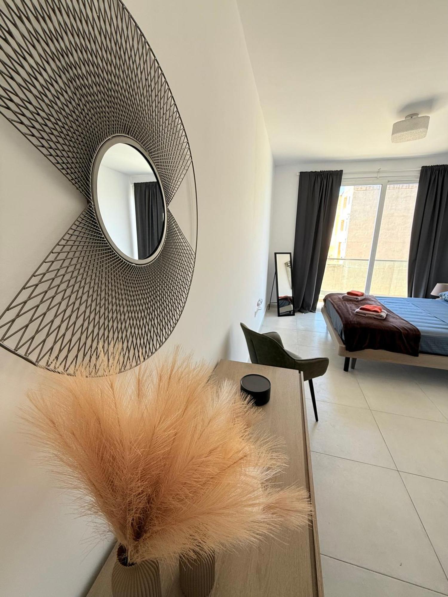 Duplex Penthouse In Слима